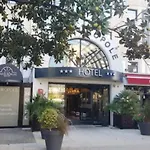 Europole Hotel 3*