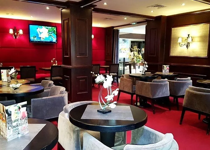 Hotel Europole 3*